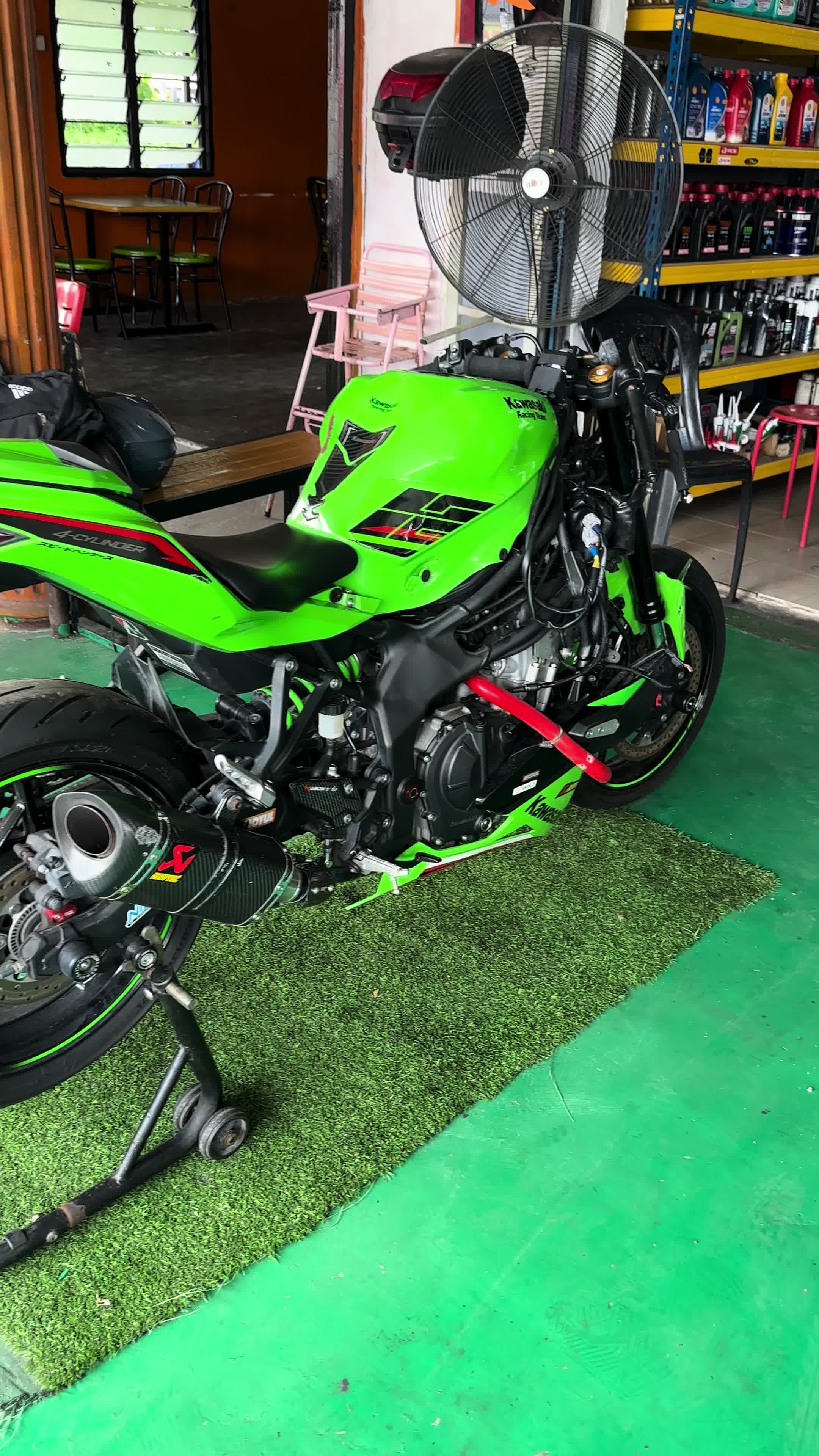 @TR MOTORSPORT