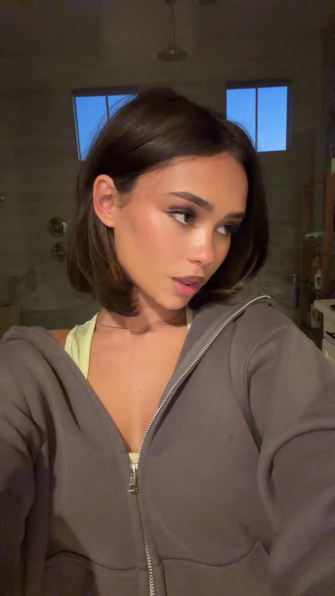 @avahsue