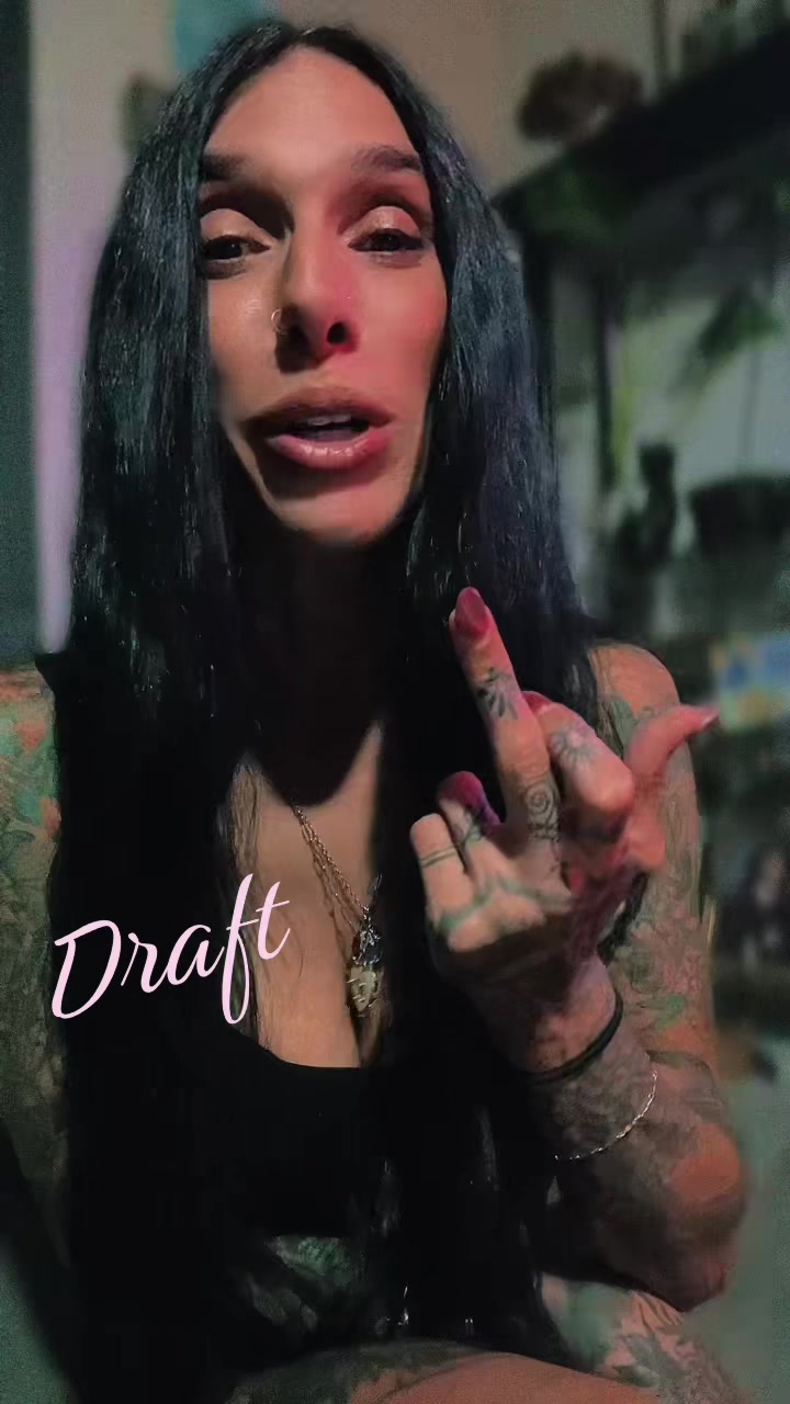 @Holly_Love