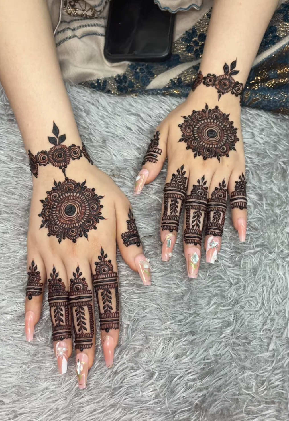 @Henna by Laraib Faisalabad🥀🔥