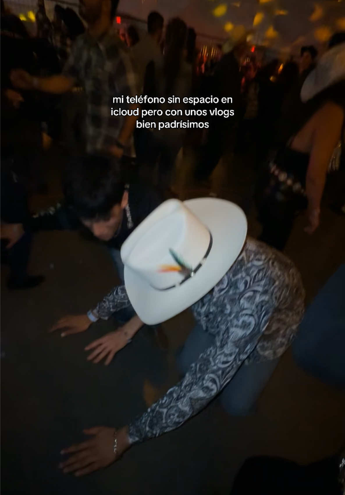 @Anahi