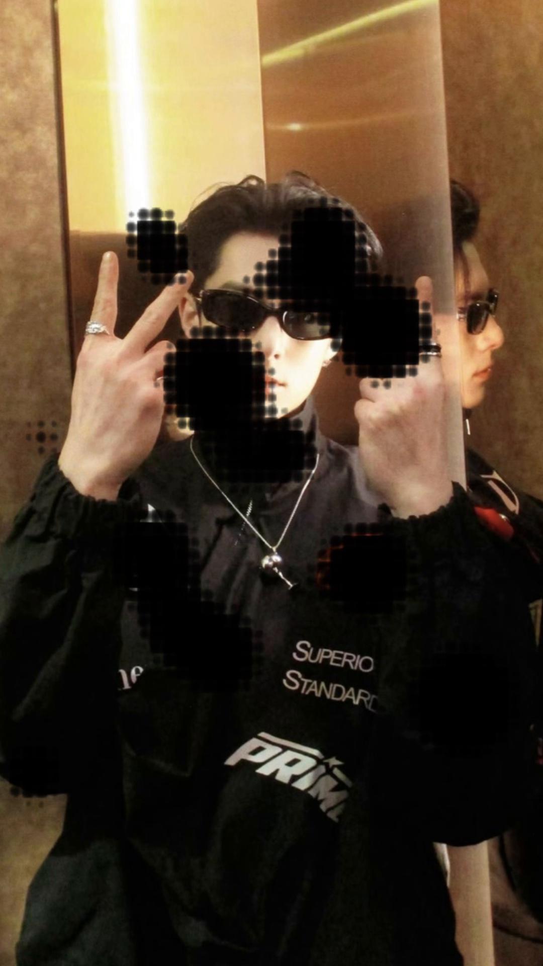 @𝐙𝐡𝐚𝐧𝐠𝐥𝐢𝐧𝐠𝐡𝐞_张凌赫 𐙚
