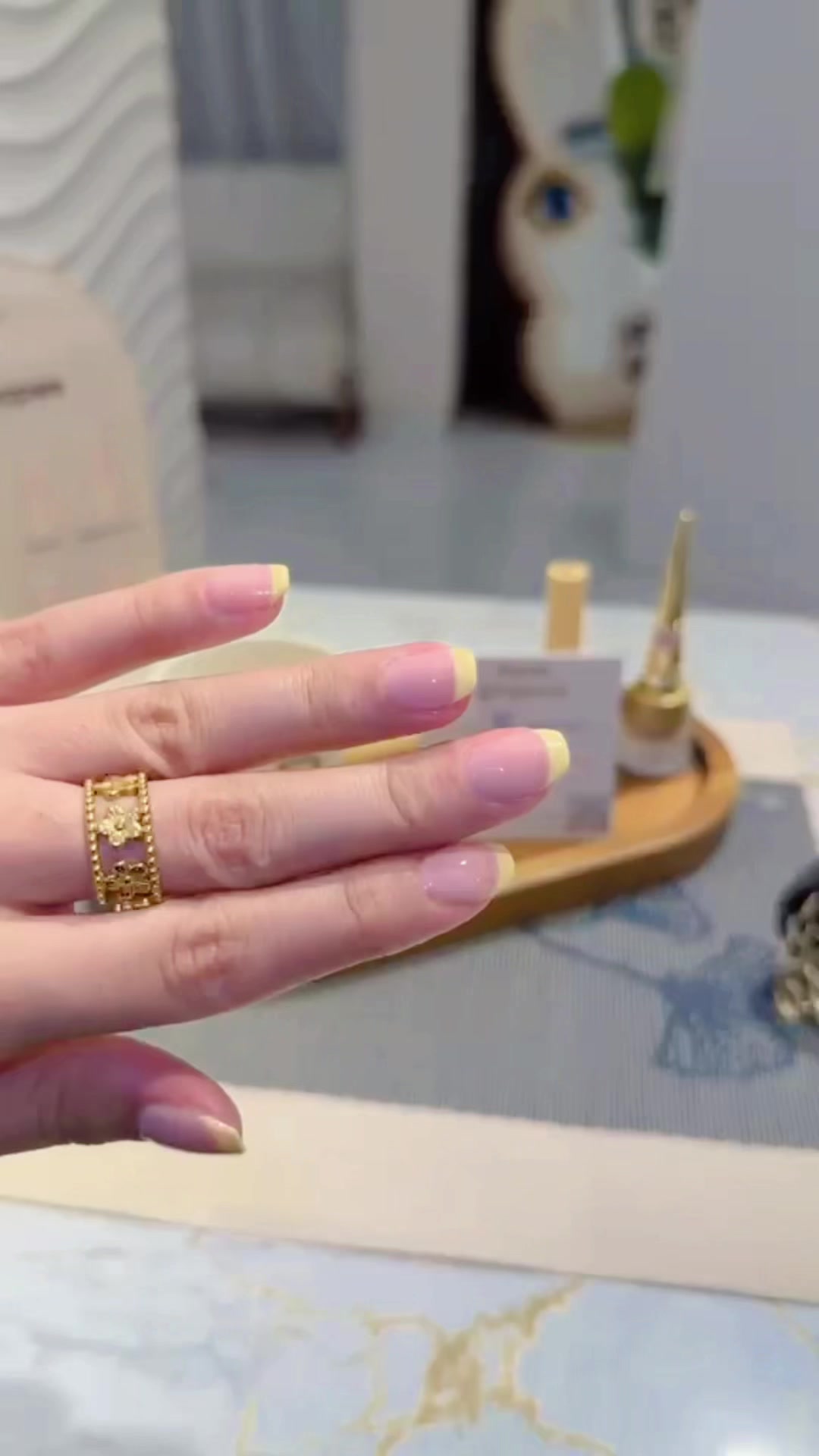 @صالون لاش بار | Lash Bar