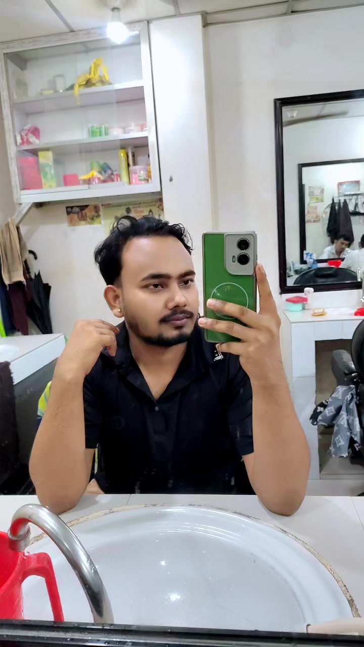 @🇧🇩 𝙍𝙖𝙝𝙪𝙡'🤍
