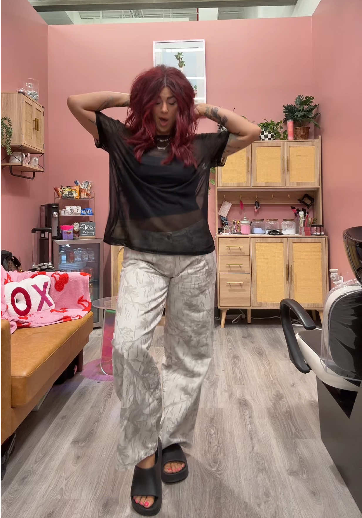 @shellylovesbighair