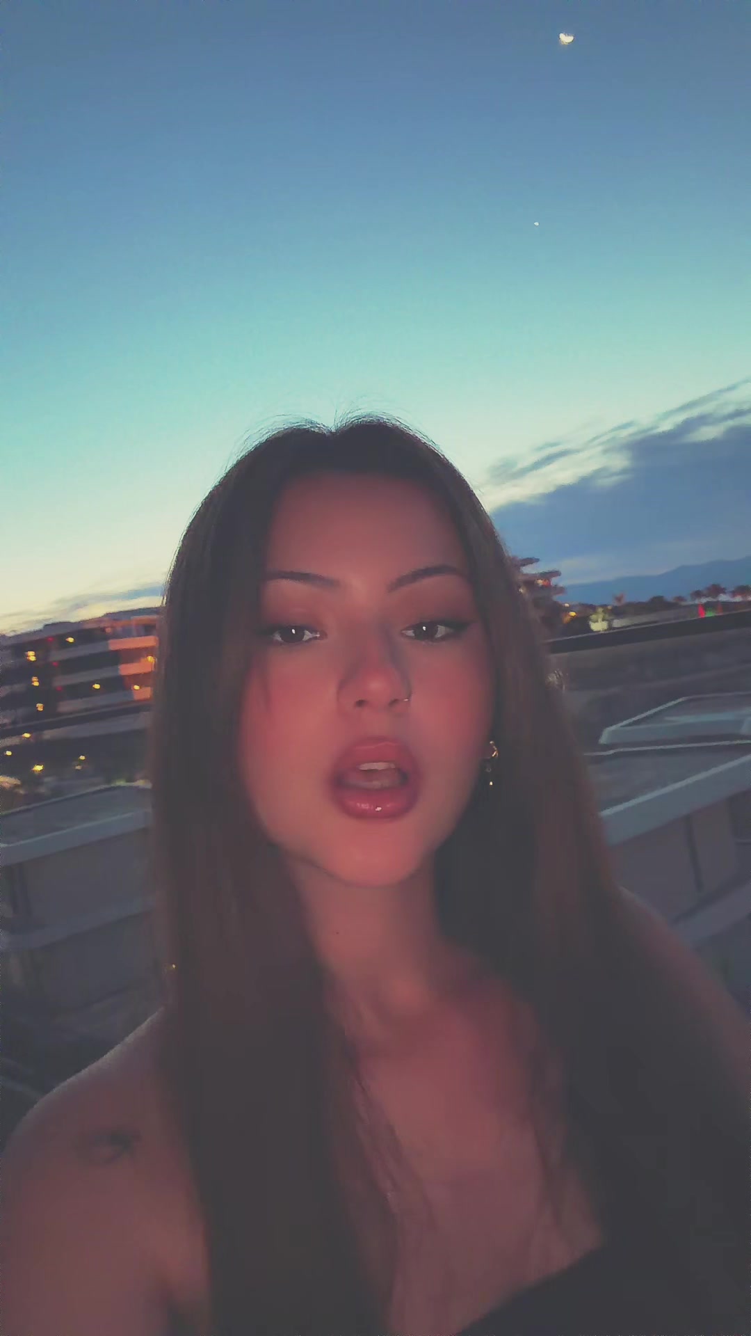@E l a