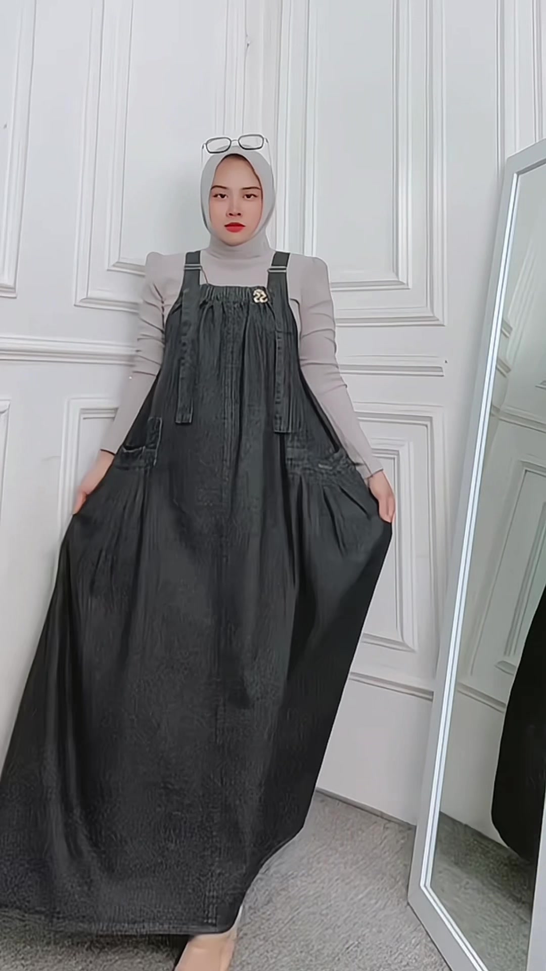 @Raisa Collections