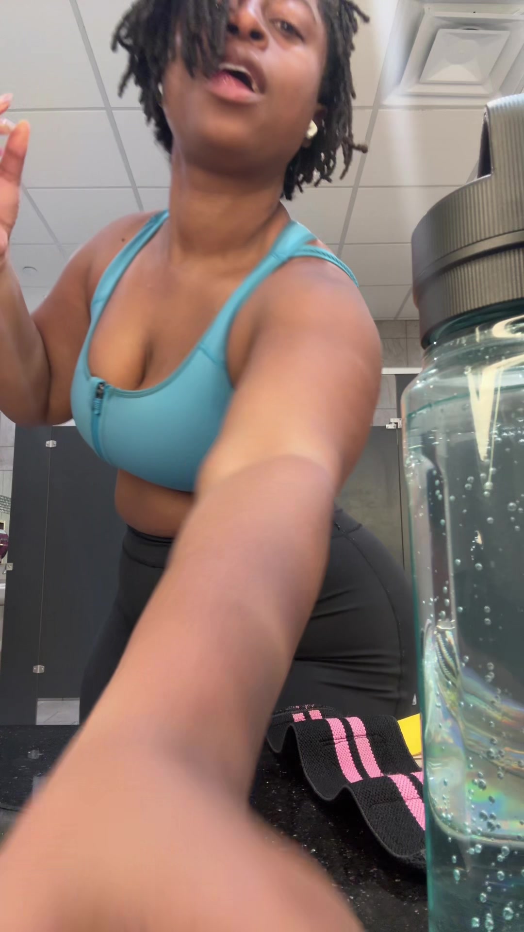 @misspassionfruitmartini