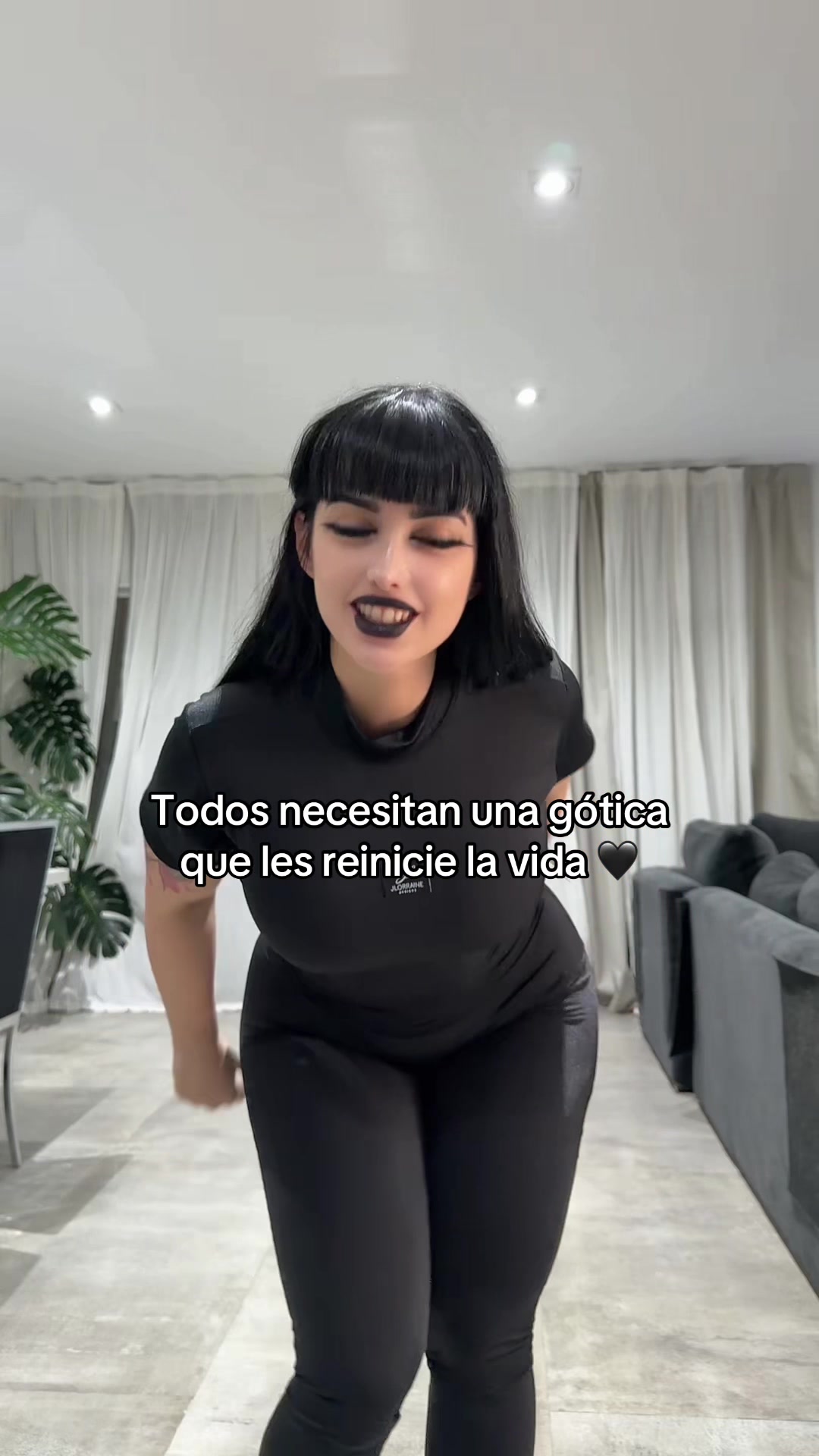 @demonmika