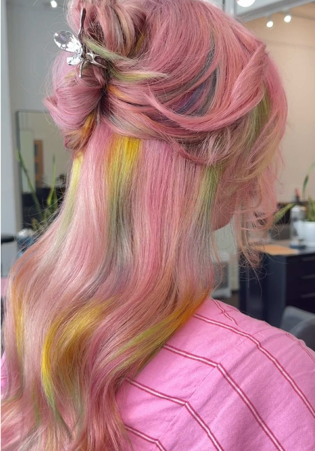 @Mia / SF Hairstylist