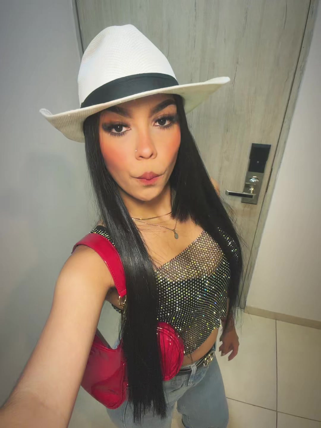 @𝐯𝐚𝐧𝐞