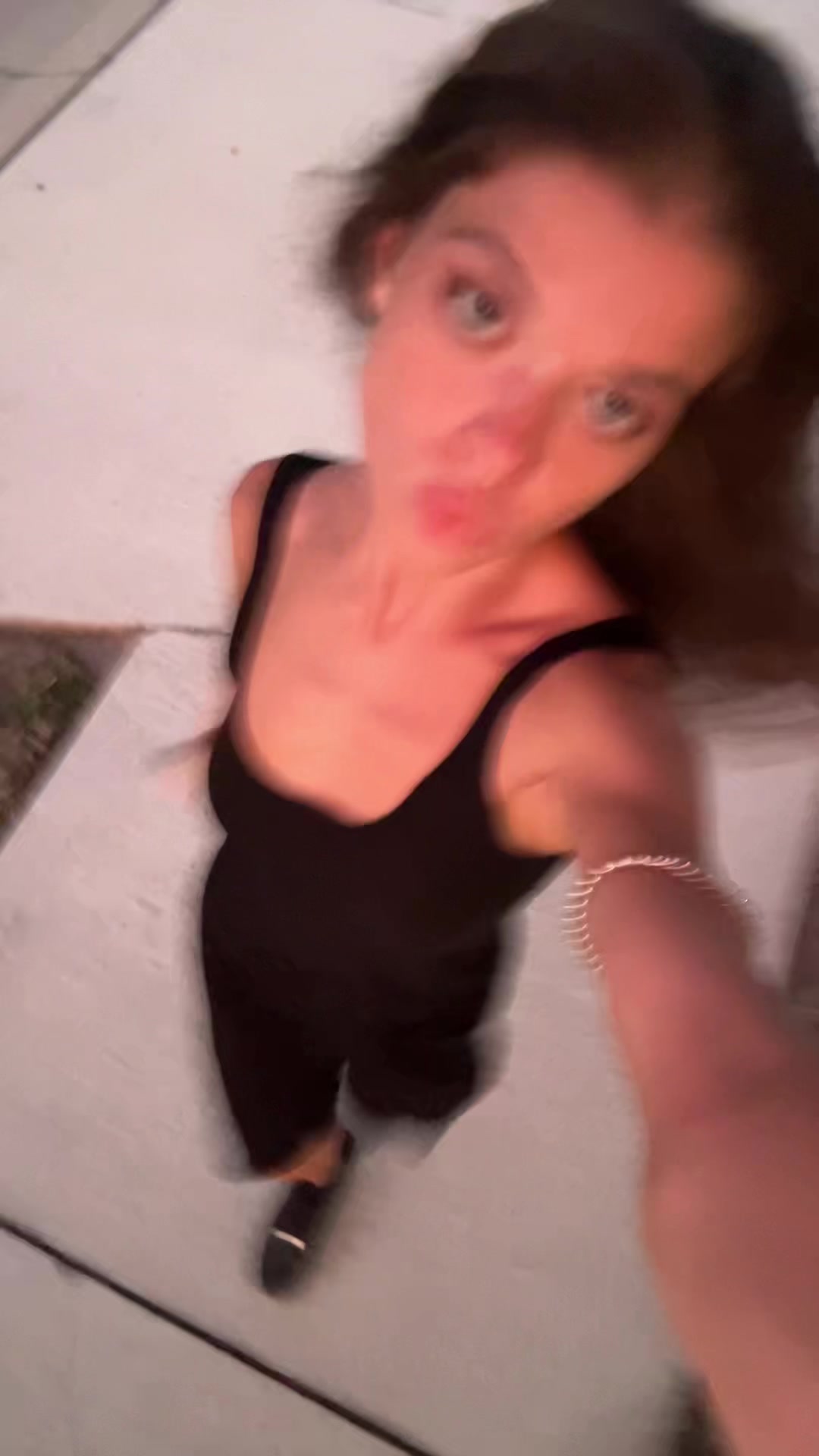 @user1760179885385