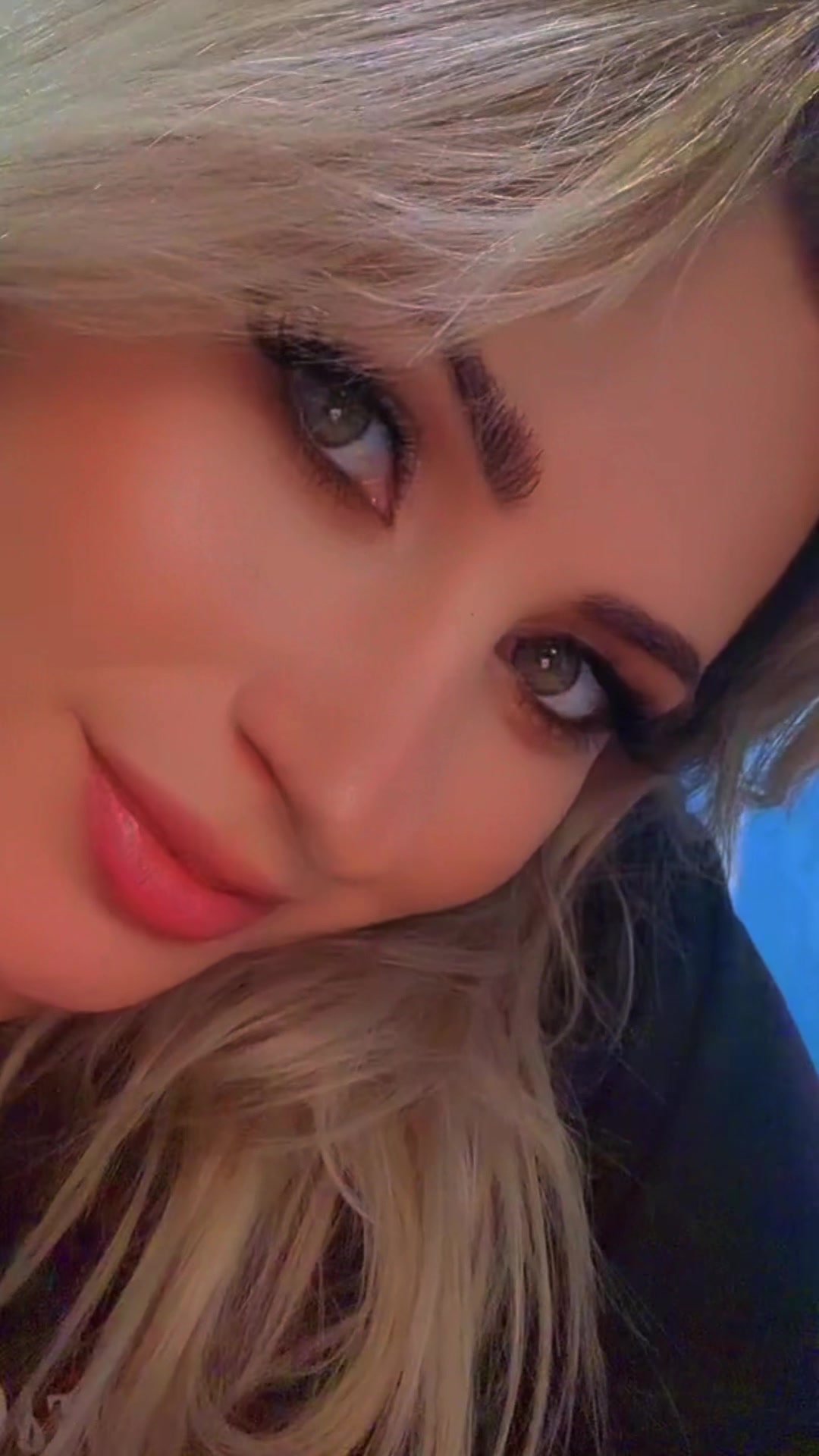 @DoryNelu 🦋