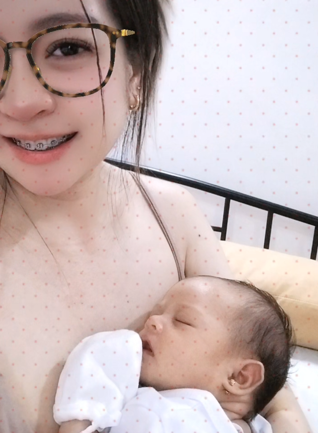 @--🇦 🇳 🇳 🇪 --
