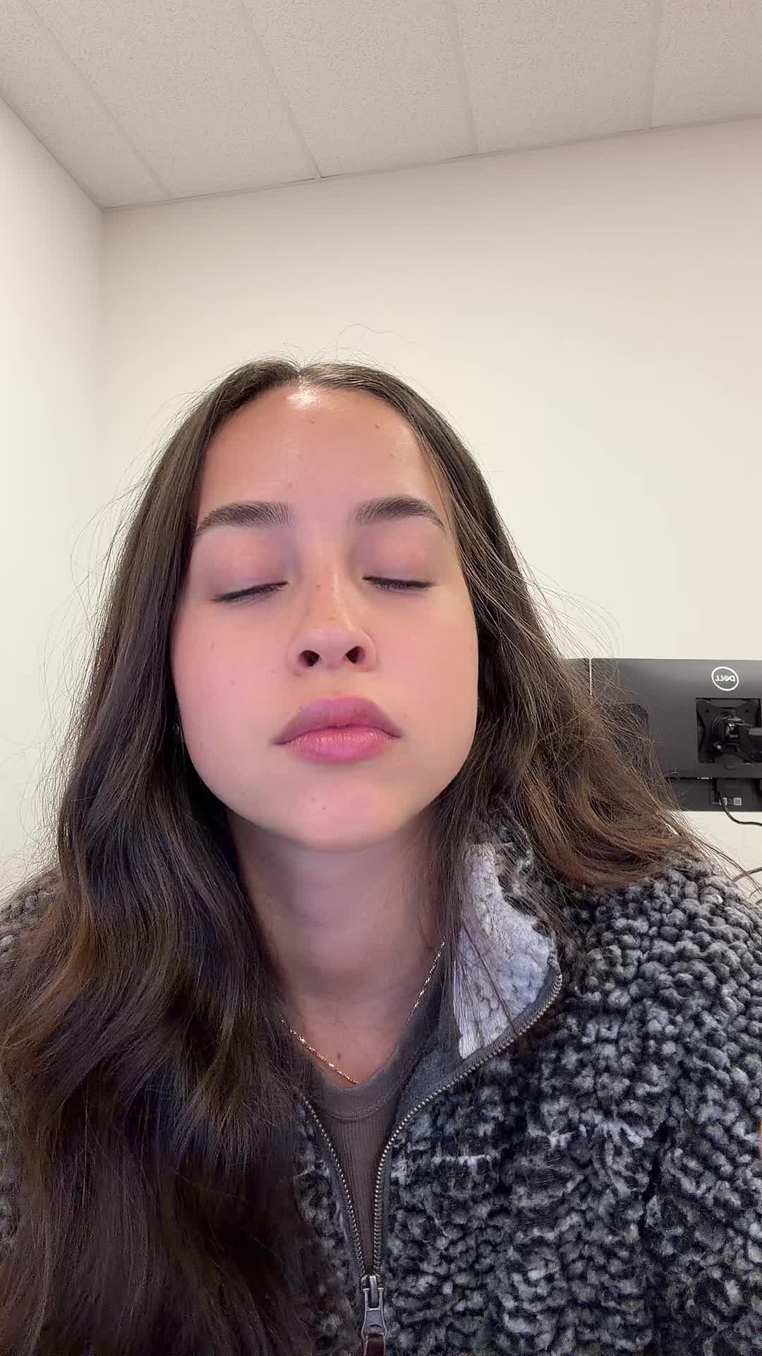 @mellmarquezz