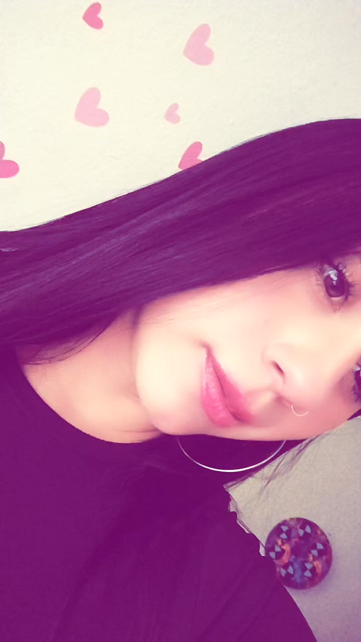 @BELLA TORRES