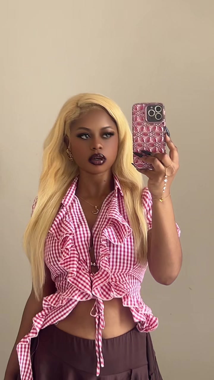 @Angelaa