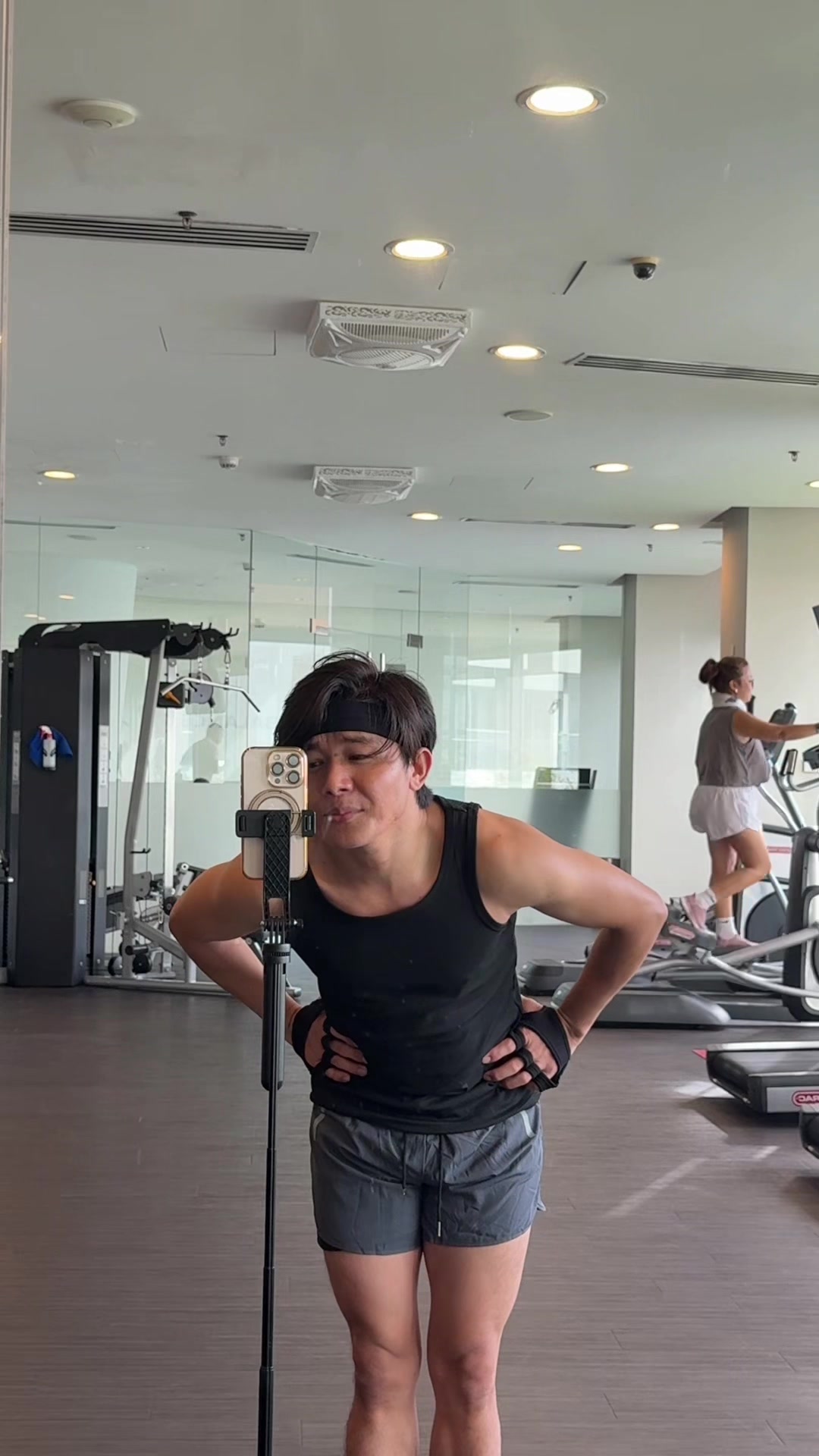 @Binod 🏋️💪🫰