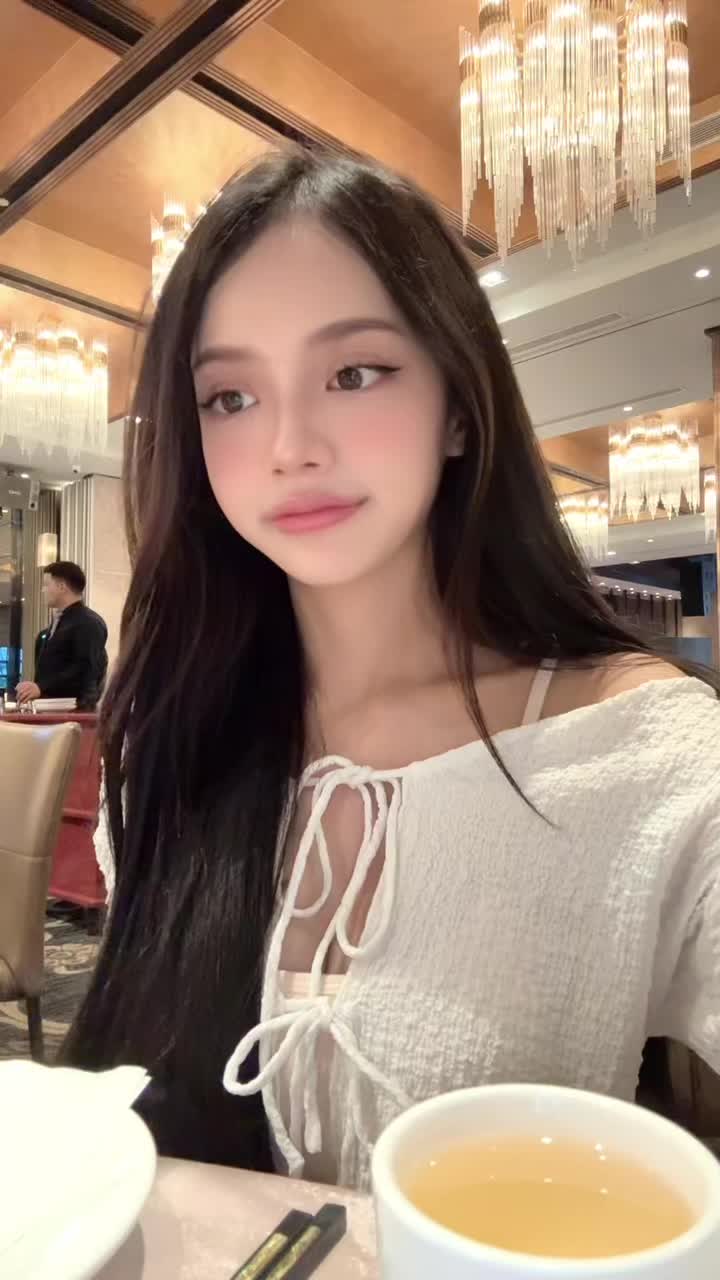 @Moonica🖤 154CM 🌙