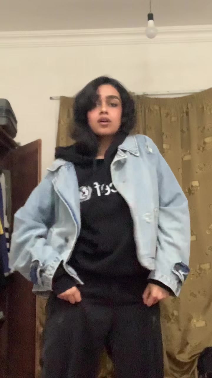 @F4T