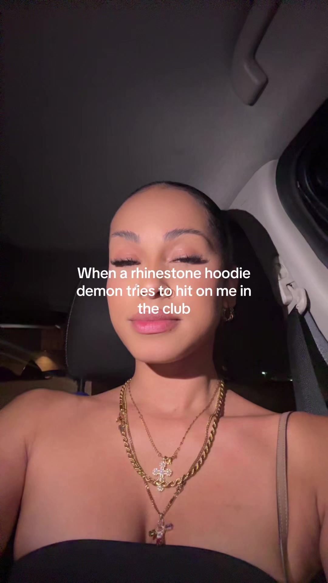 @ELLENIA MIONI