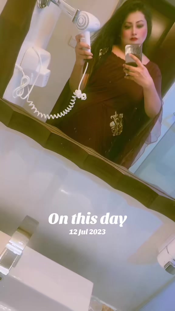 @🦋gorgeous by mithila🦋