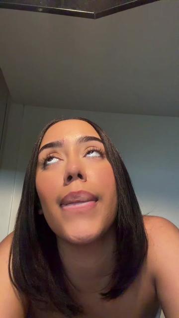 @Adriana García