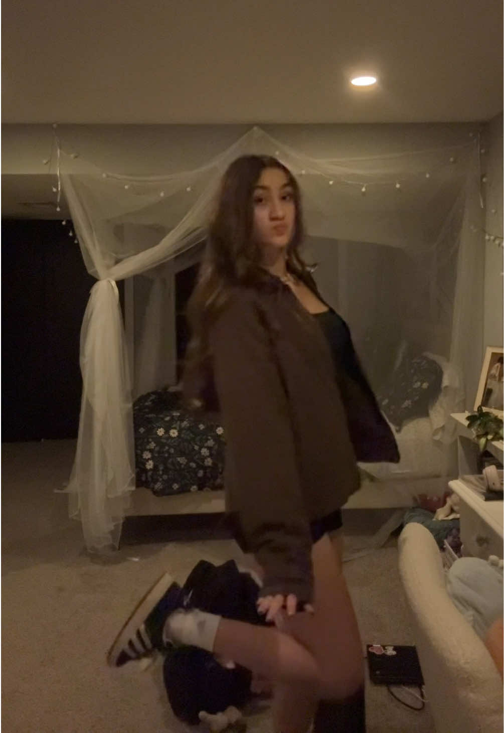 @Isabel ⋆˙⟡