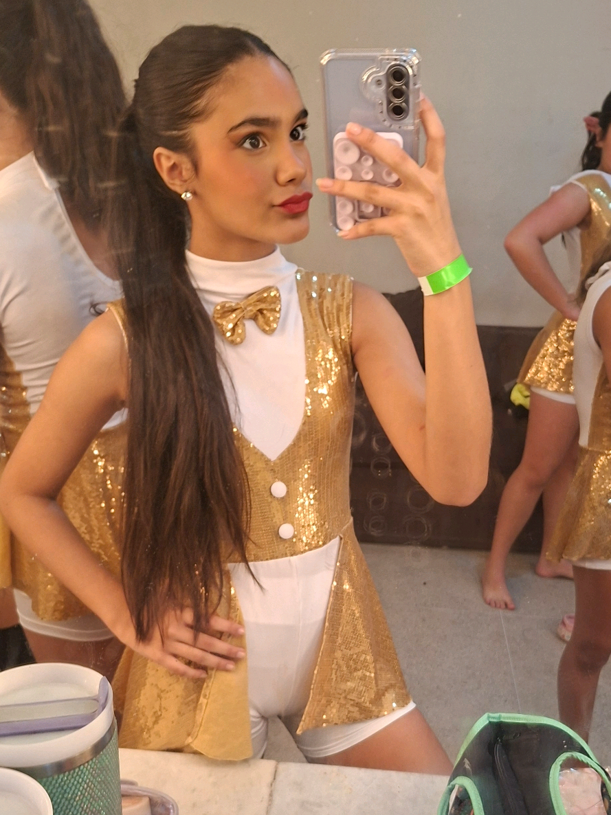 @Marcela.amaralofc