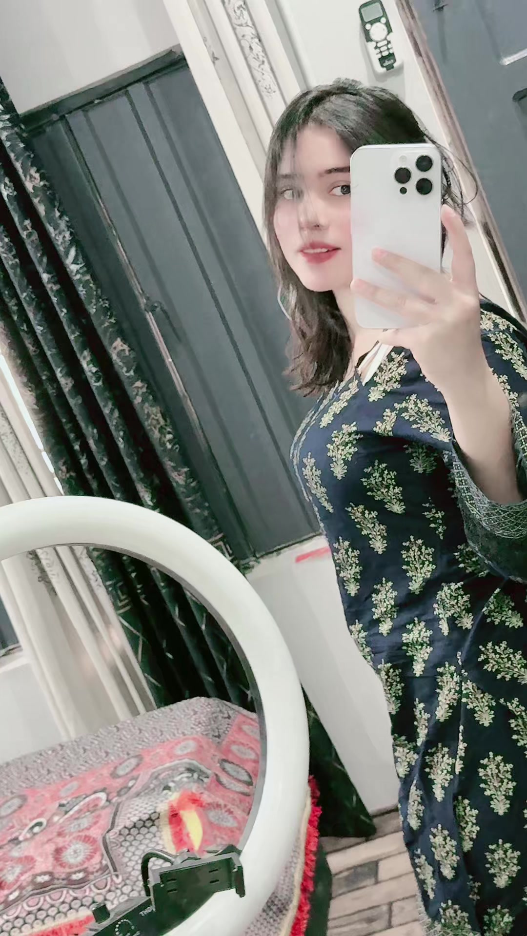 @꧁❤Afshan❤꧂