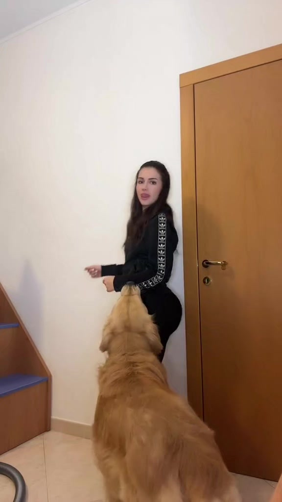 @😻