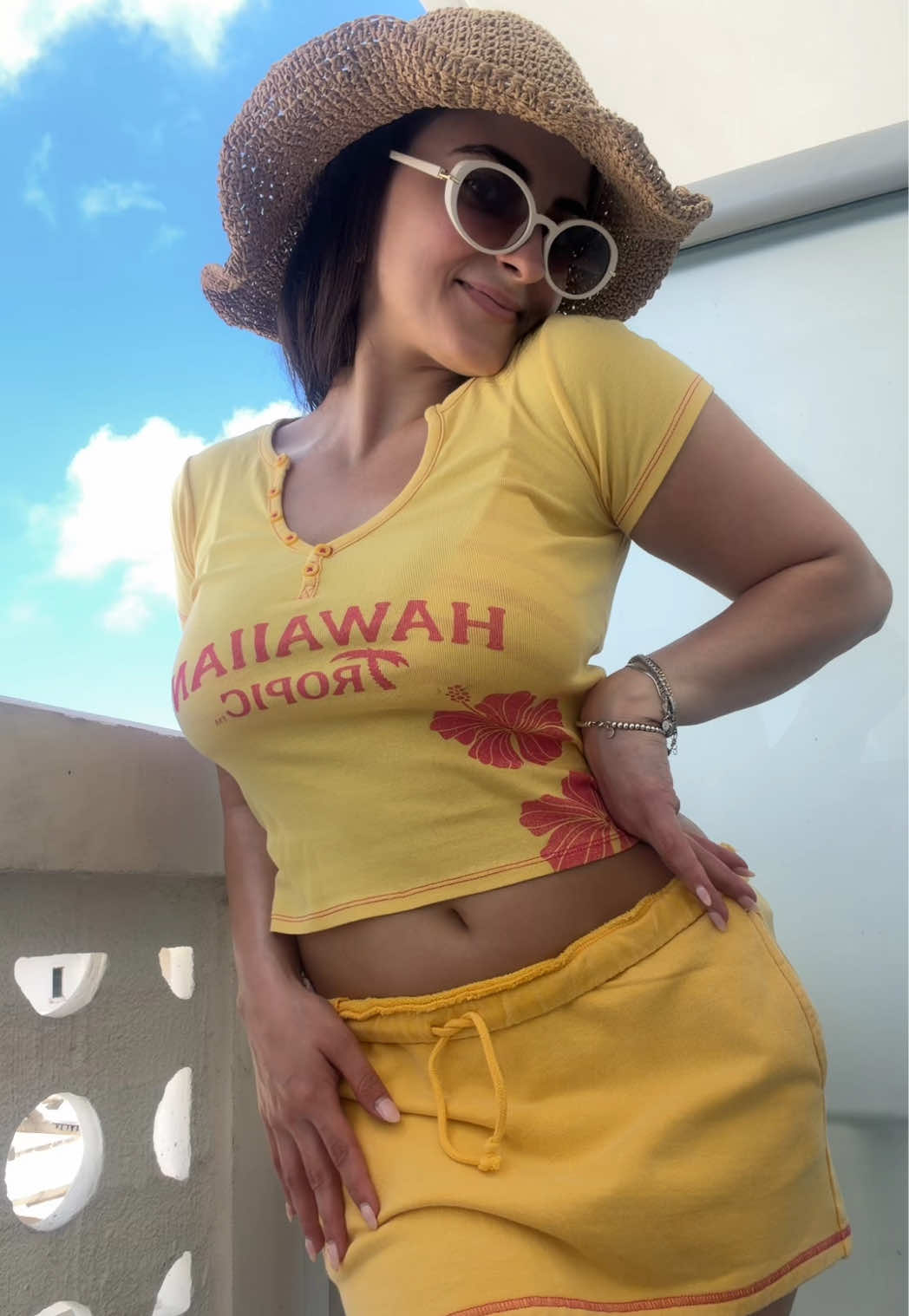 @bella