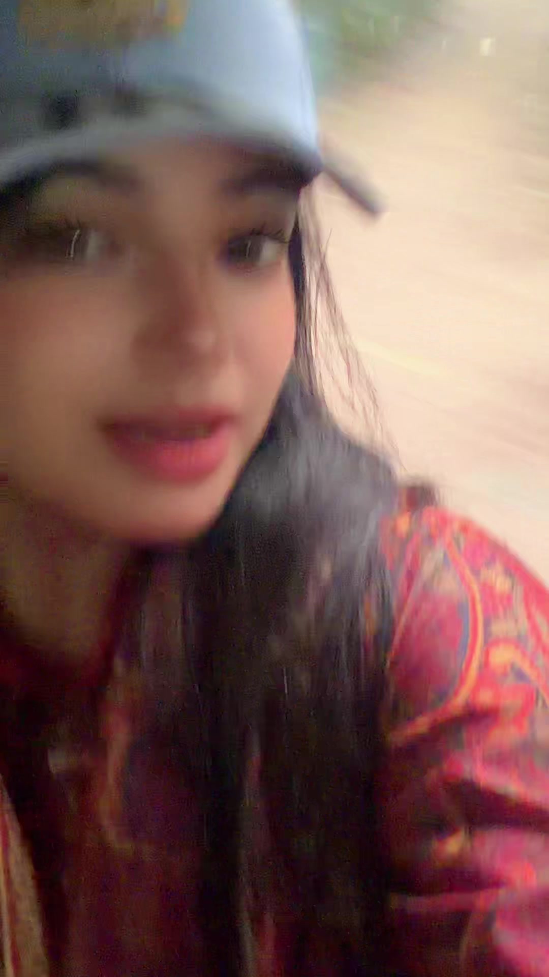 @Sara Vlogs