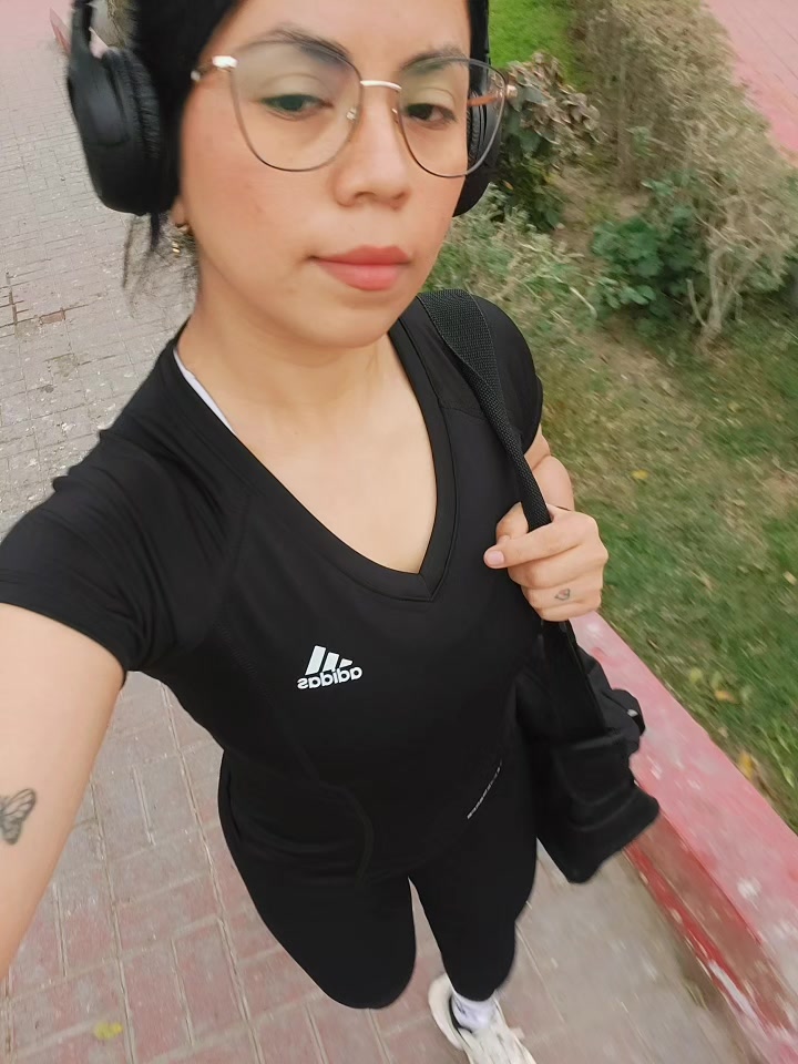 @roz 🩷