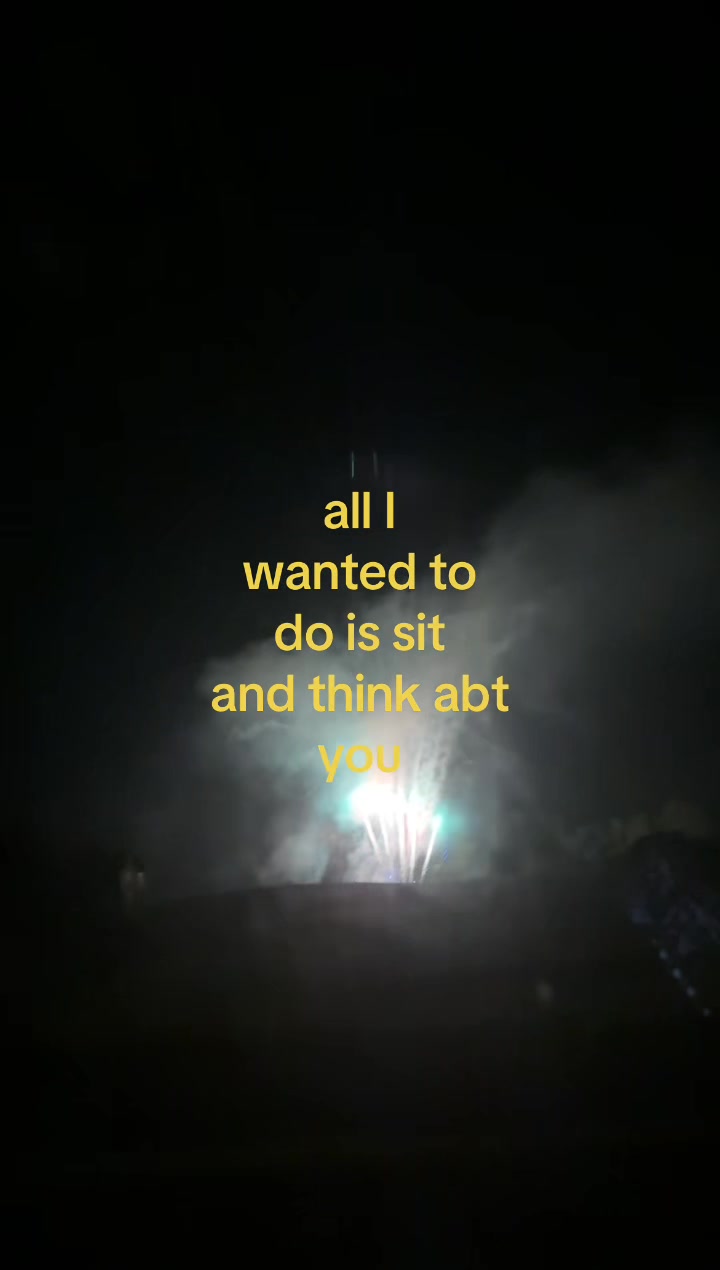 @⃟