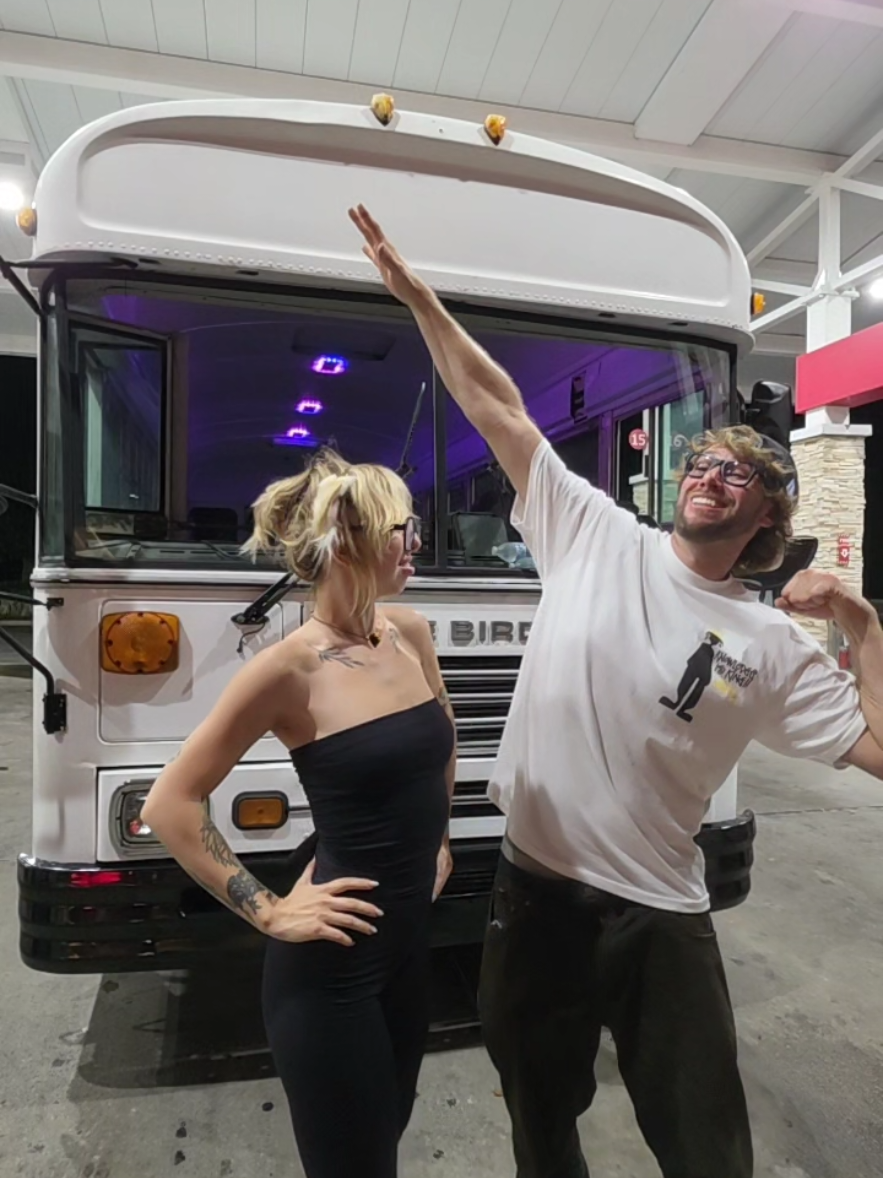 @BusandBunny