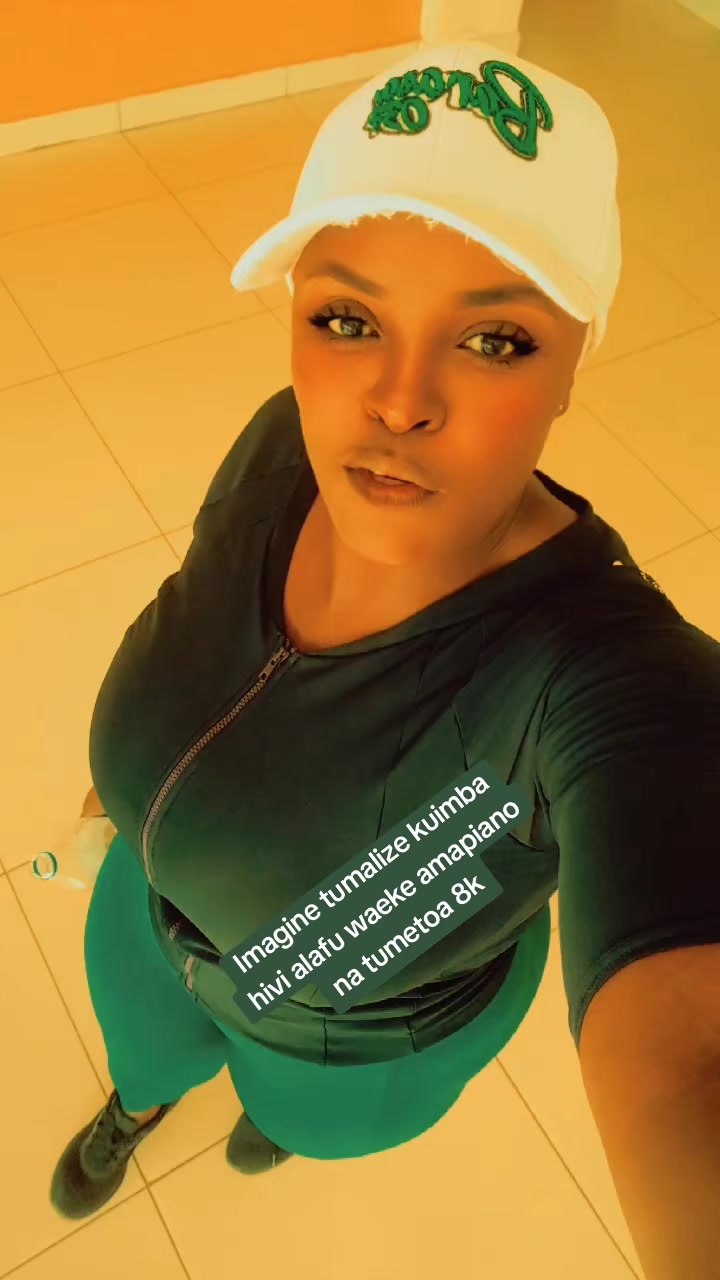 @MissEshiterah💟 (Golois🇨🇩)