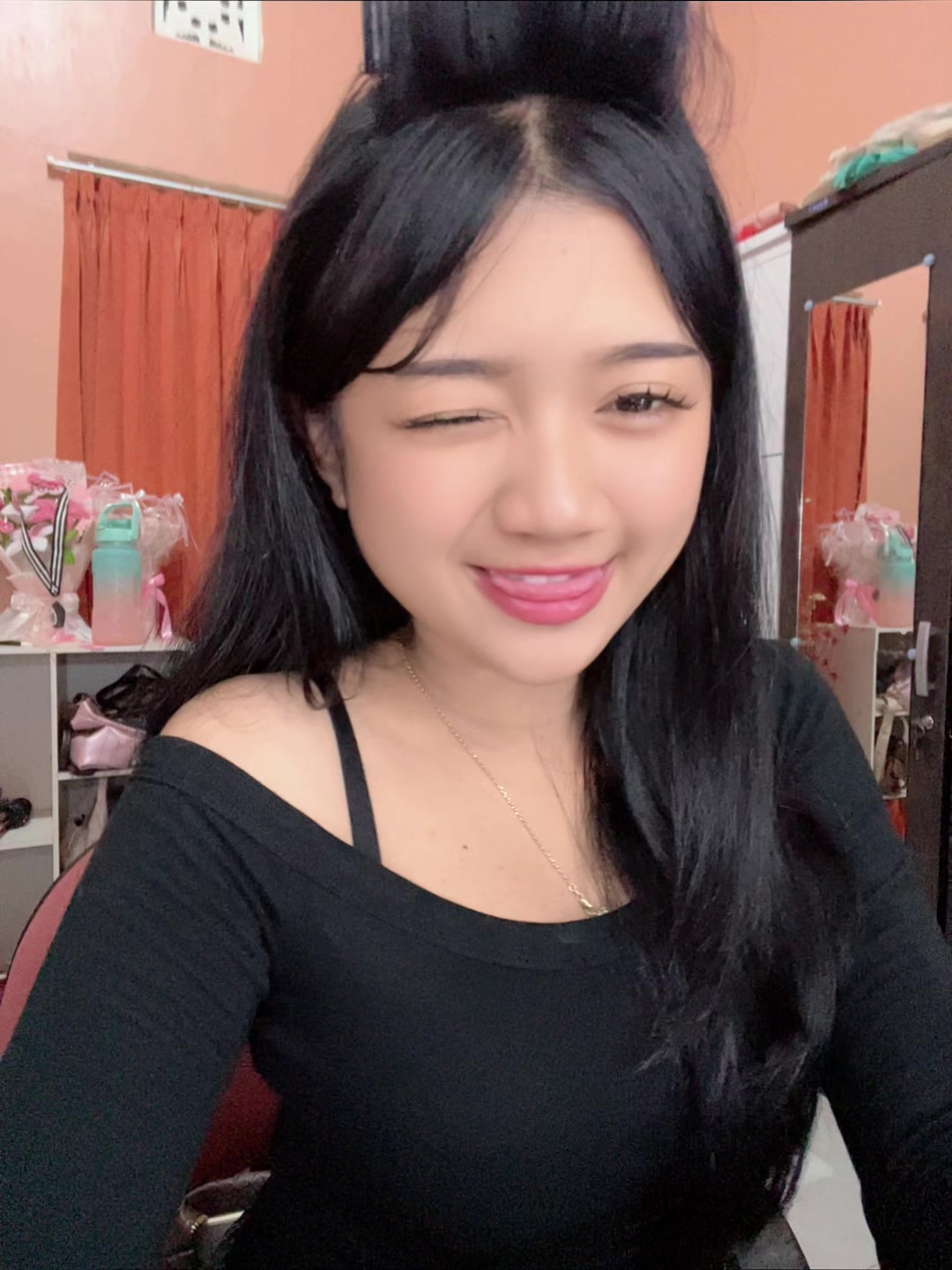 @𝐢𝐧𝐢𝐚𝐲𝐚𝐚_