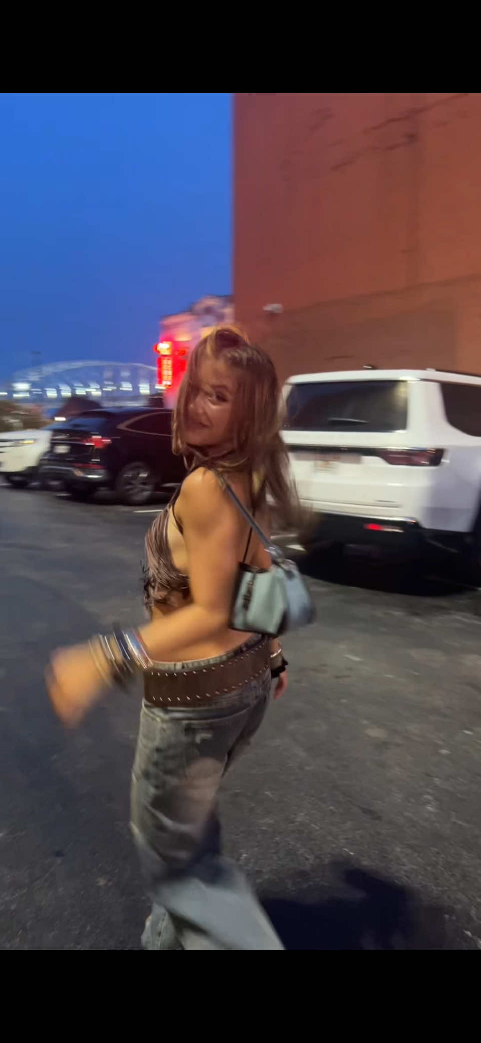 @Isa