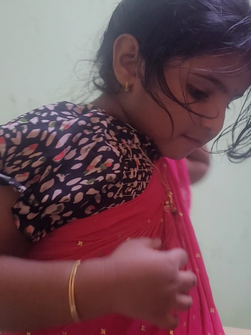 @DUBAI LO RADHA