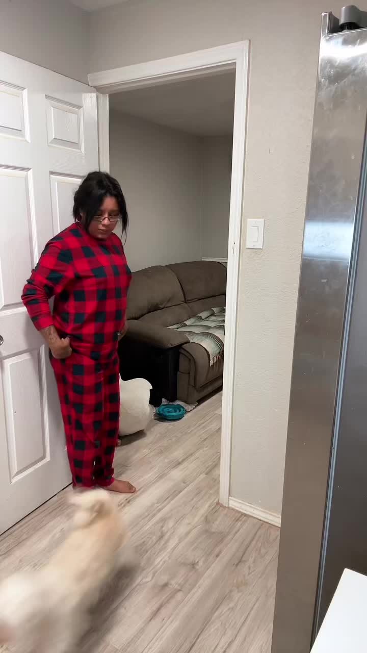 @lalalopez