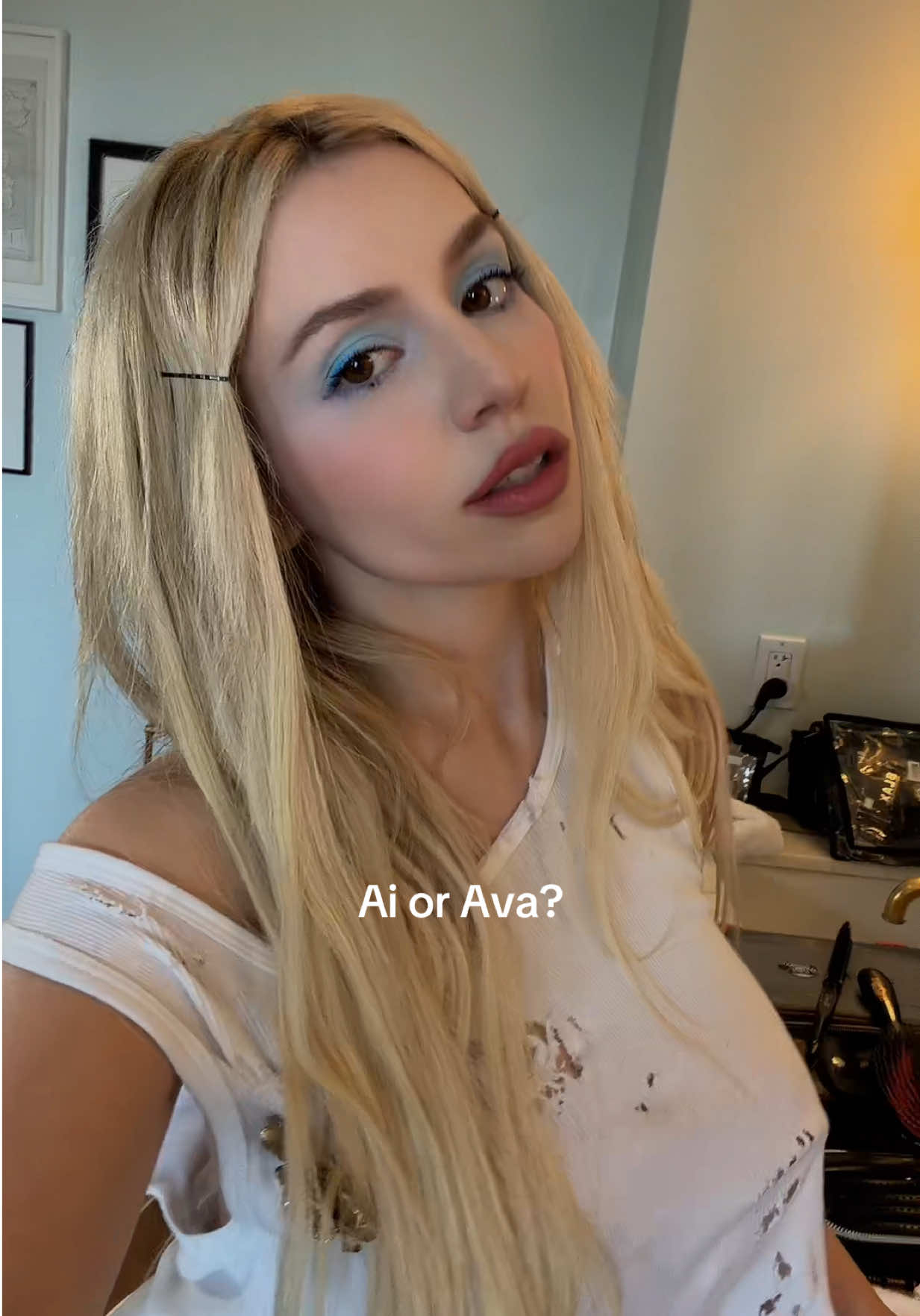 @Ava Max