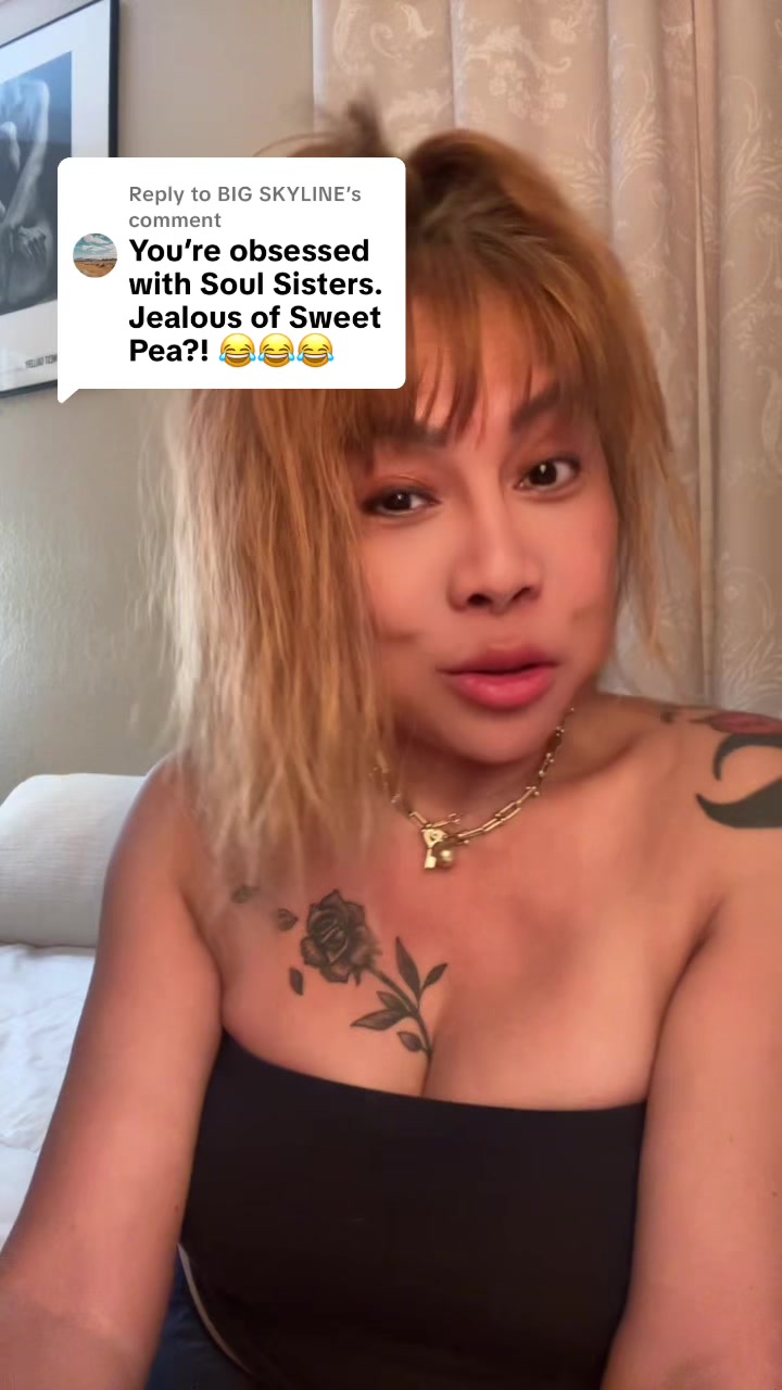 @Plumeria_bloom