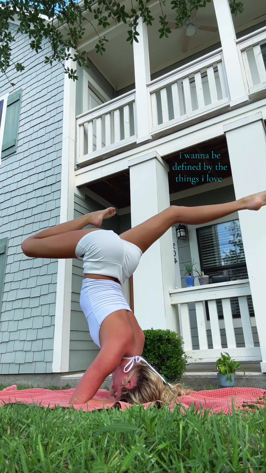 @mollybmcneal