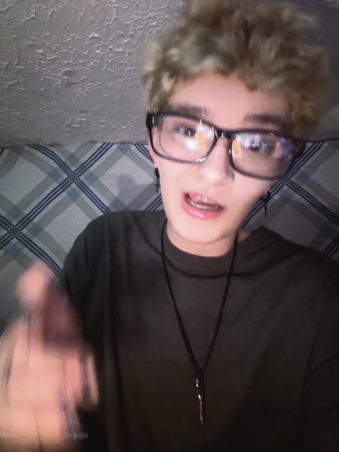 @4L3X