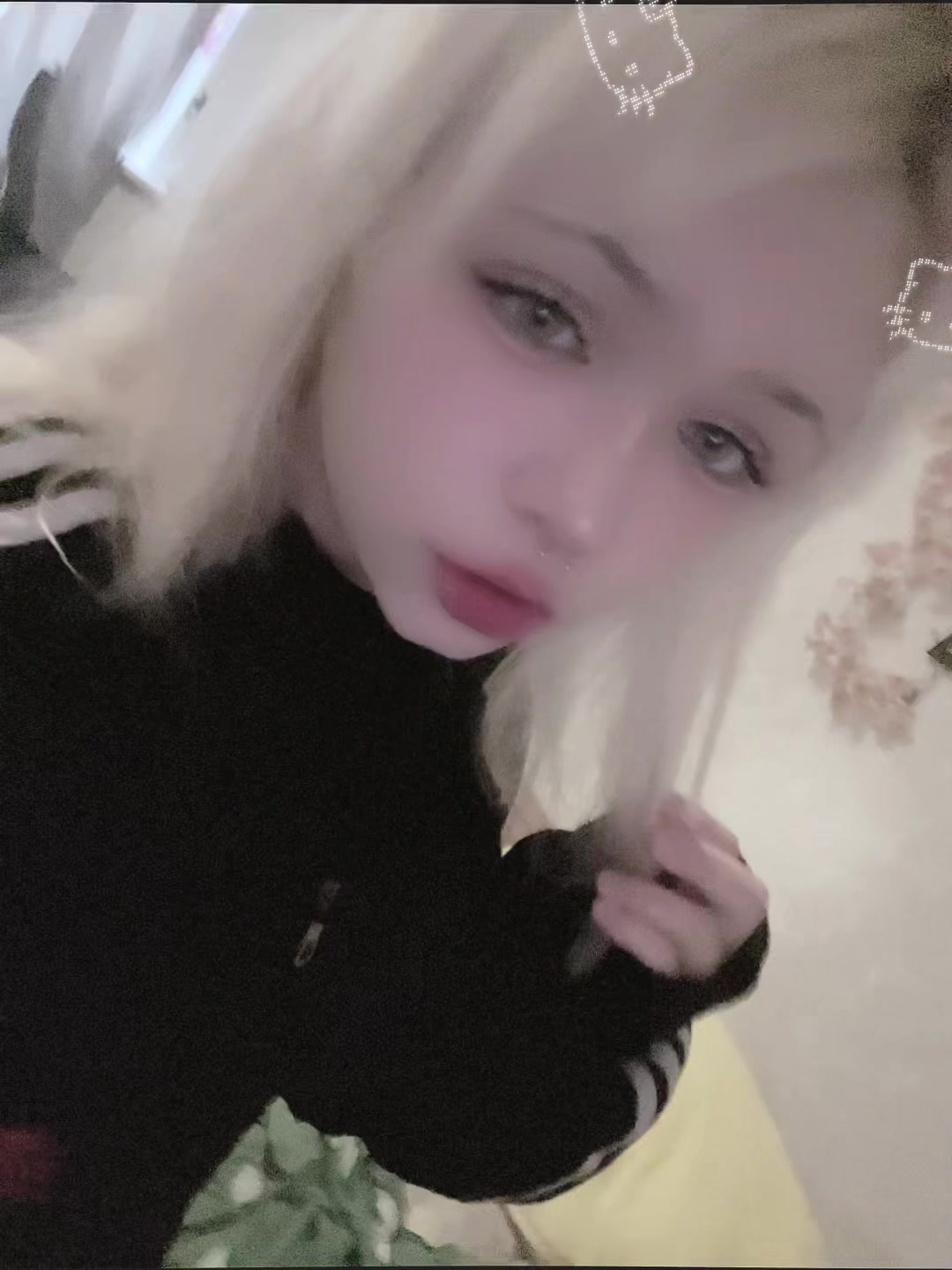 @KeeshiMoshi