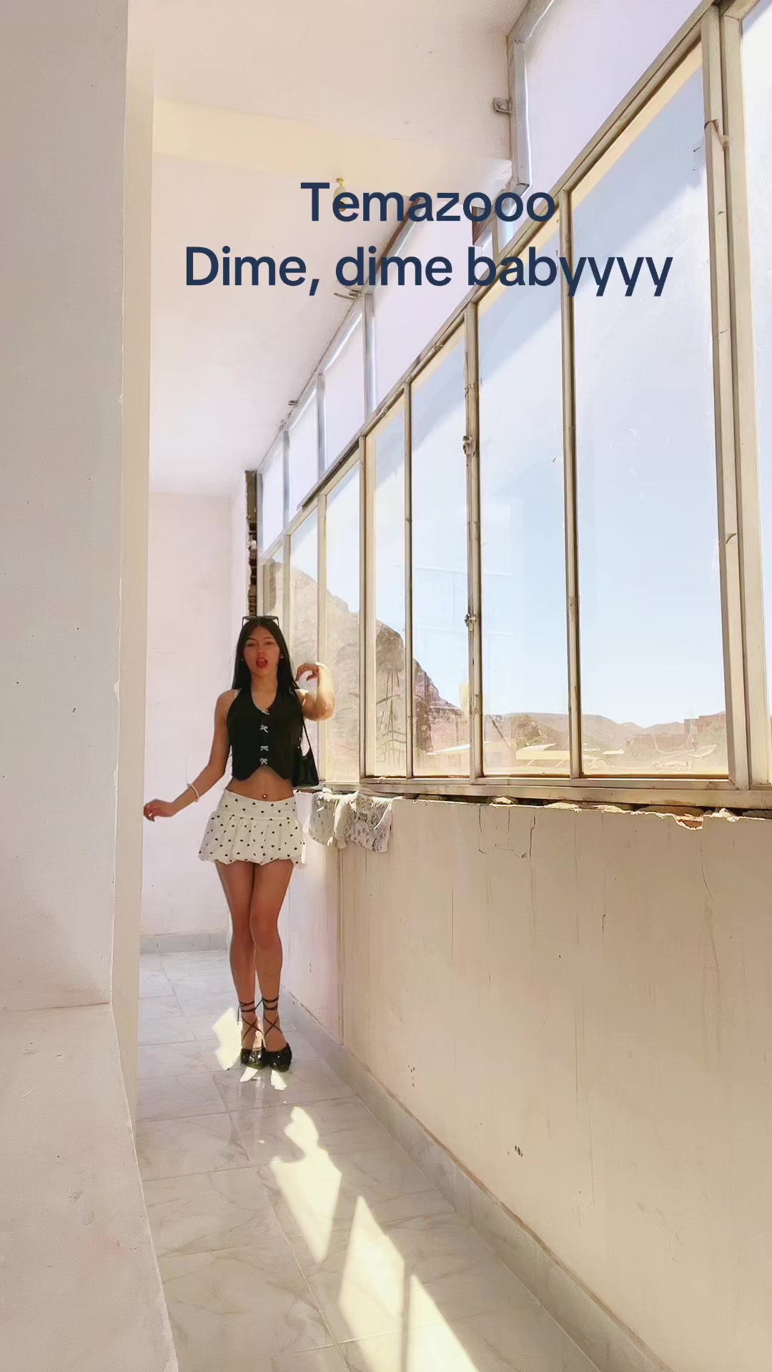 @nickiwis_