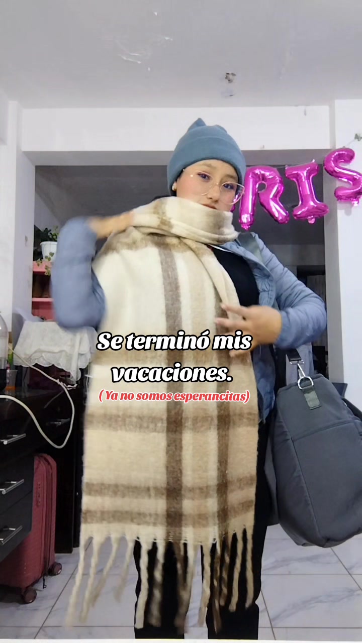@Lucianachambivalero