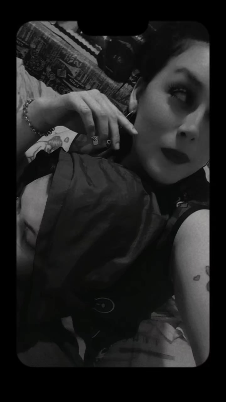 @Miickaa💜🏳️&zwj;🌈