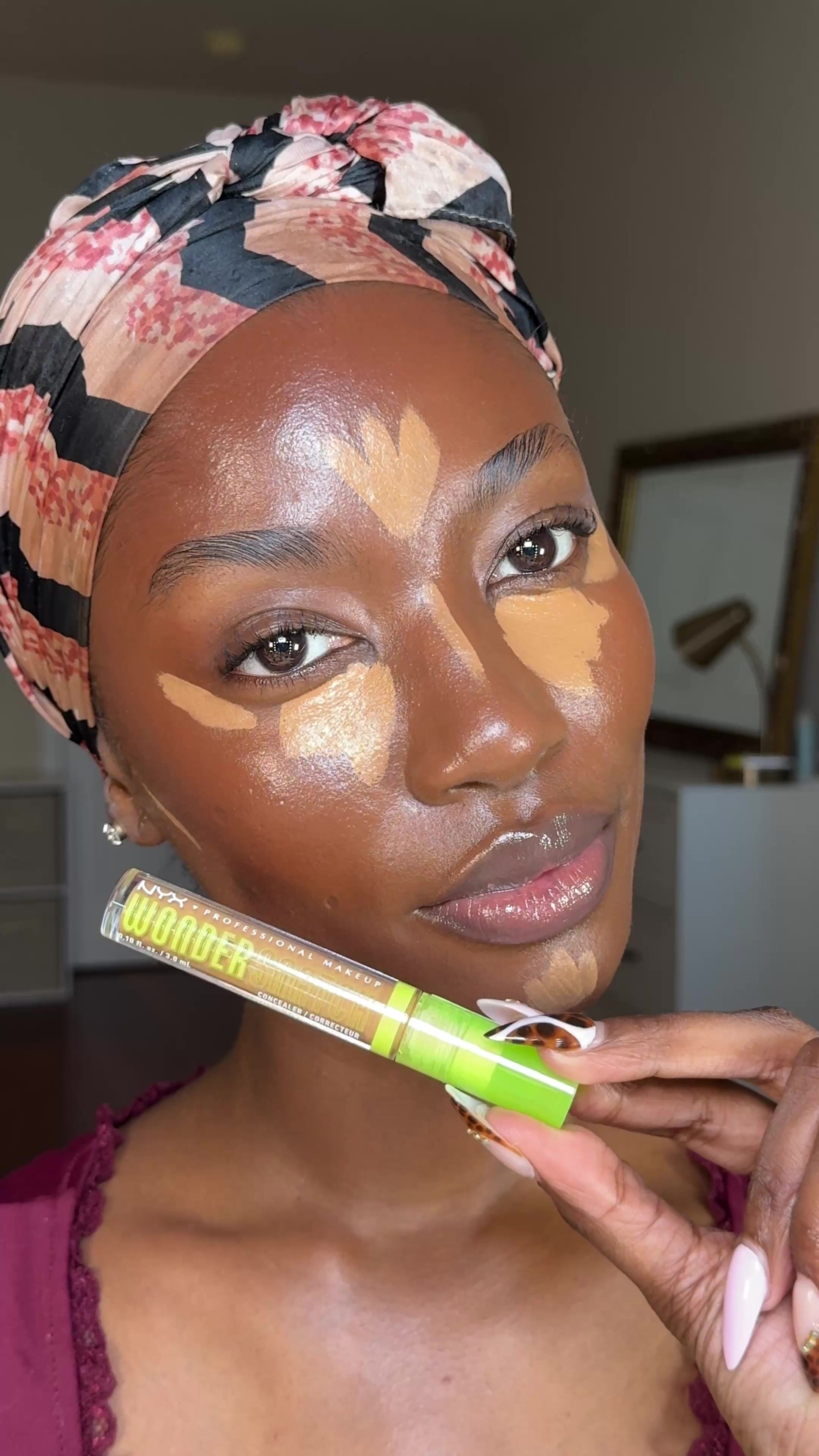 @Kayla B | Beauty Creator✨